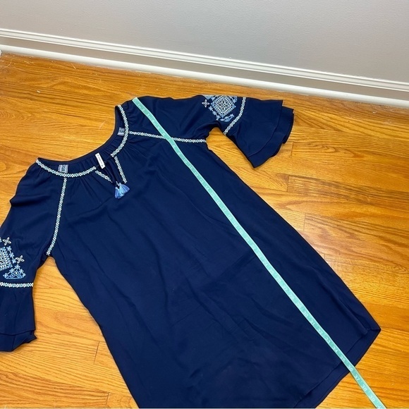 Southern Tide Embroidered Natalie Shift Dress - Picture 12 of 12